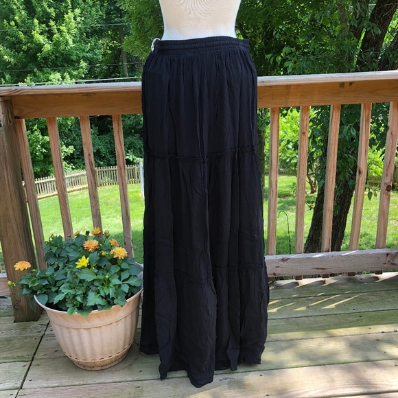 mossimo maxi skirt